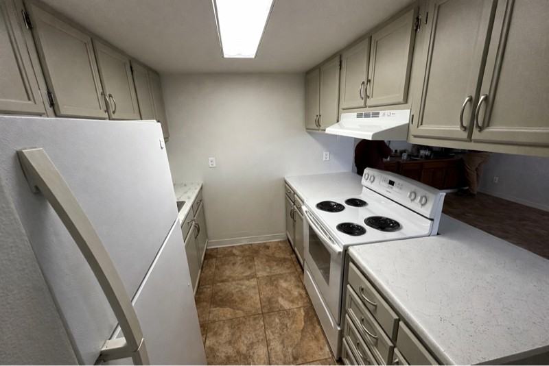 1734 Lake Elmo Dr - Photo 5 of 12