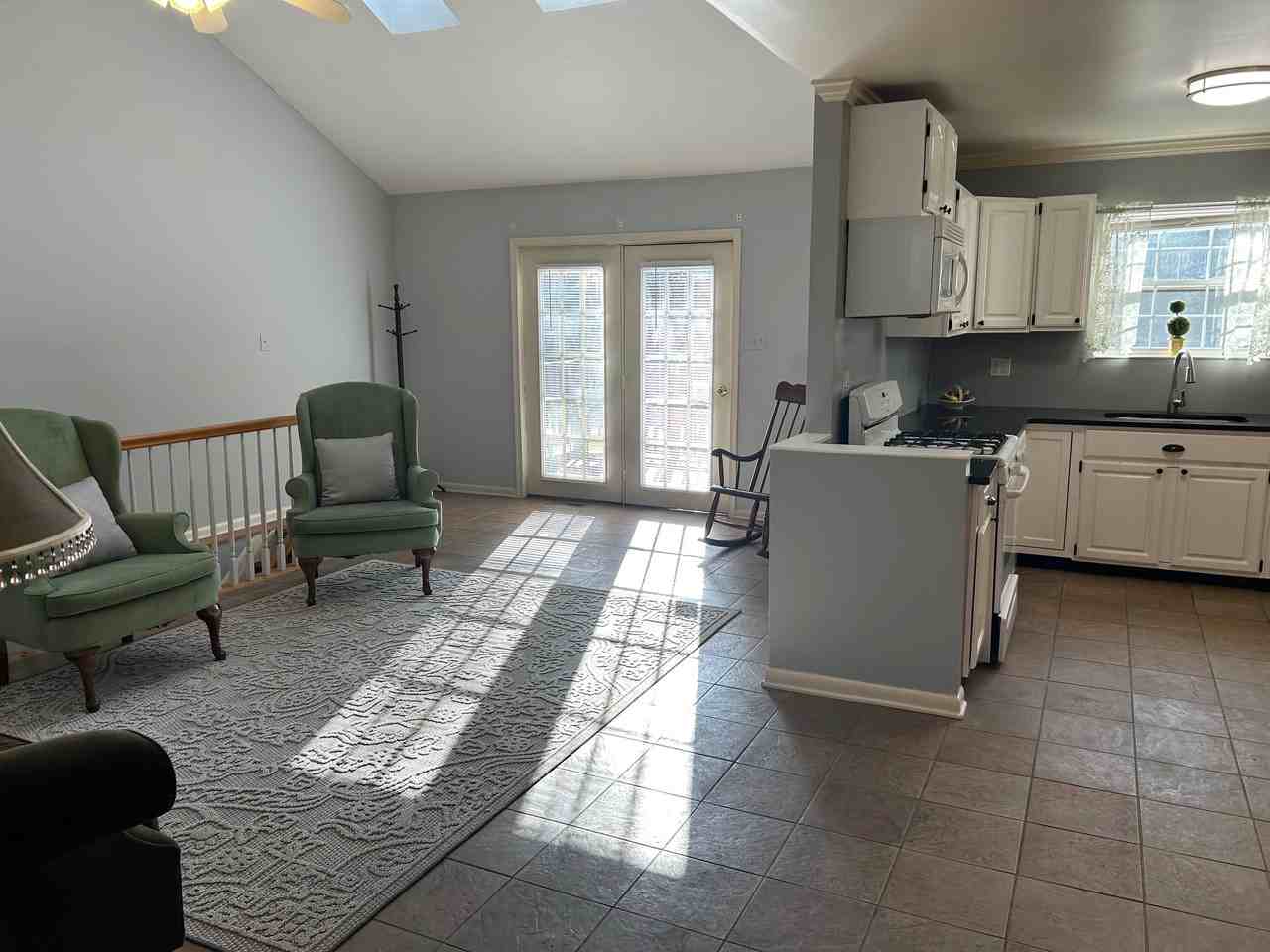 807 Elk Mills Rd - Photo 7 of 13