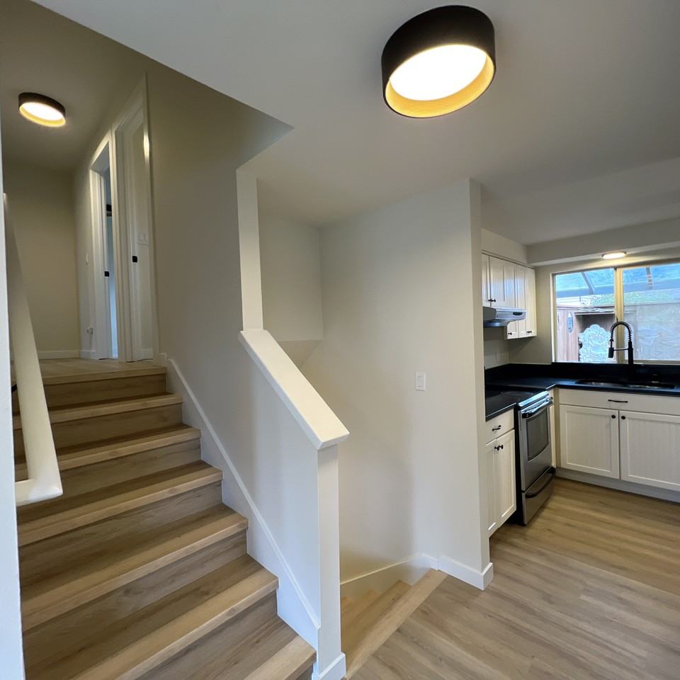 20011 35th Ave W - Photo 4 of 16