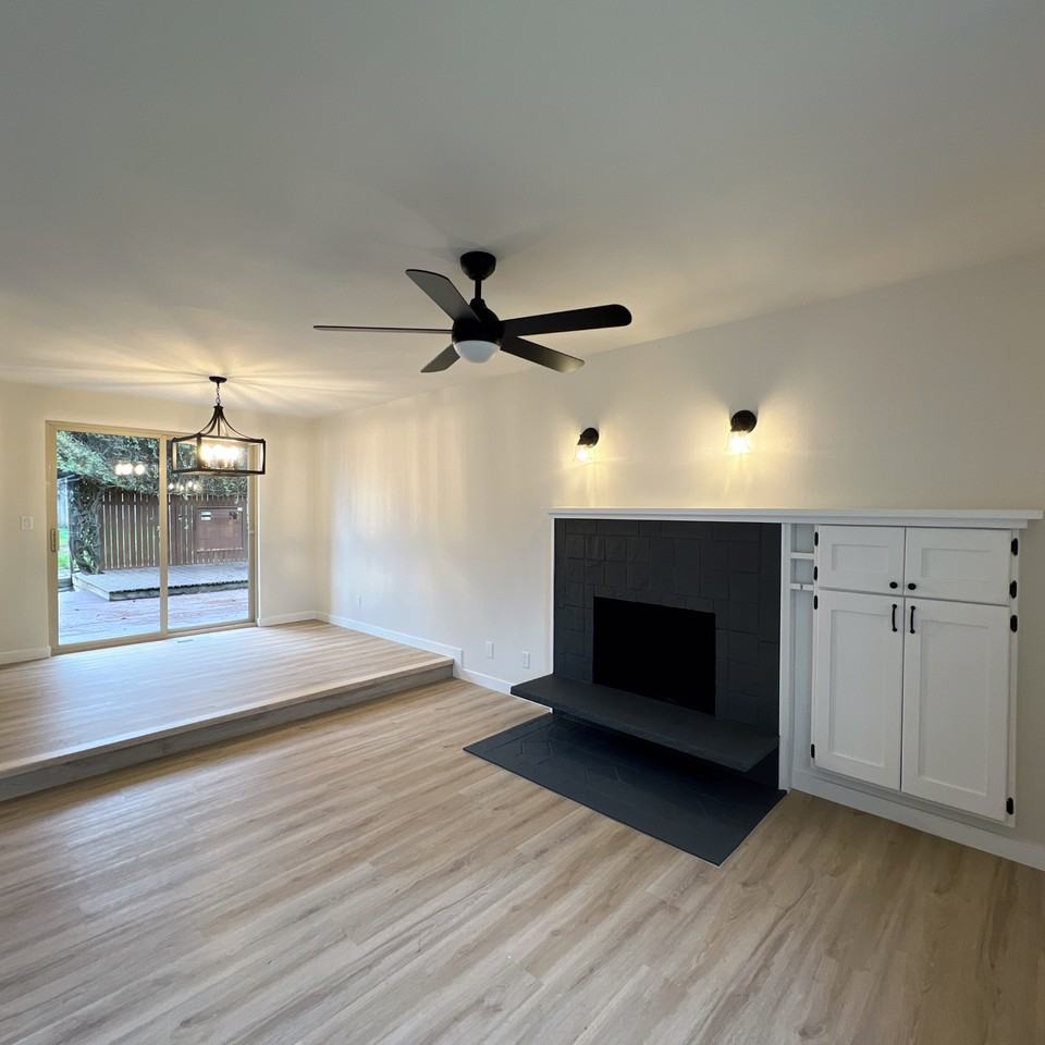 20011 35th Ave W - Photo 5 of 16