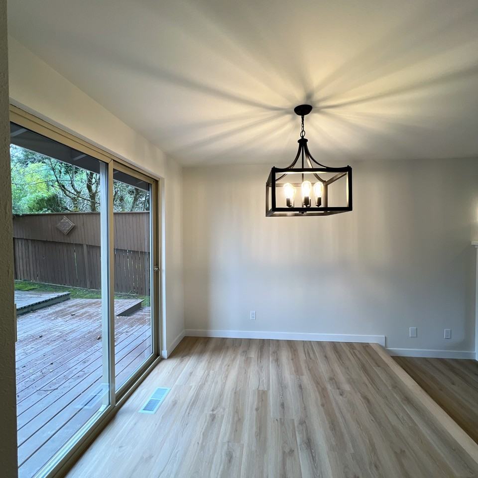 20011 35th Ave W - Photo 6 of 16