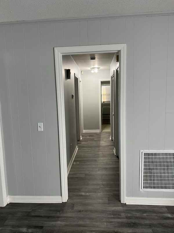 639 N College Rd - Photo 7 of 13