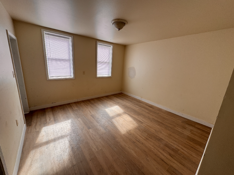 2004 W Lincoln Ave - Photo 2 of 6