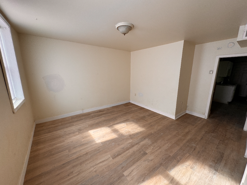 2004 W Lincoln Ave - Photo 3 of 6