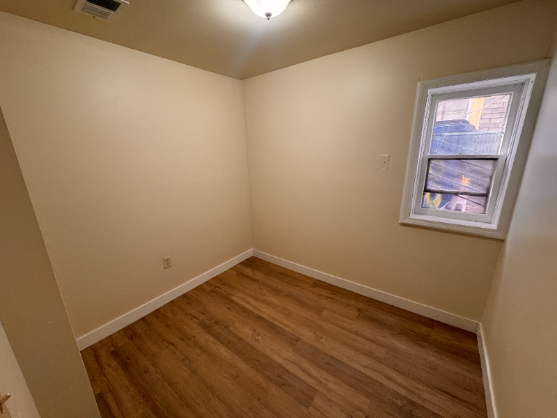 2004 W Lincoln Ave - Photo 6 of 6