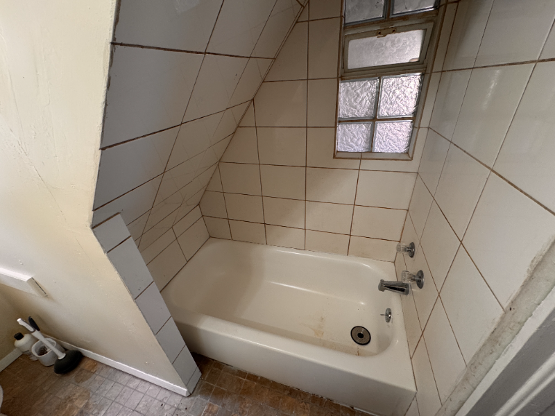 2006 W Lincoln Ave - Photo 2 of 12