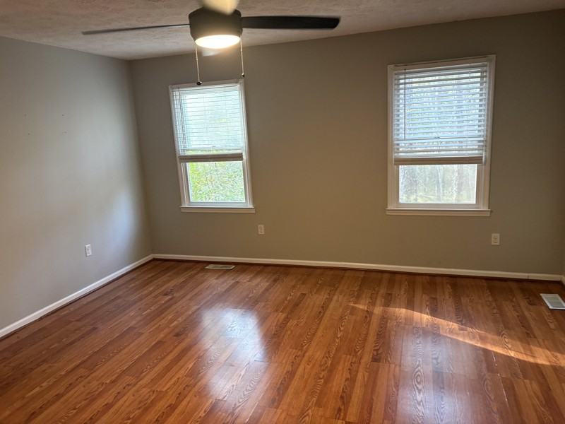 404 Lake Front Dr - Photo 7 of 18