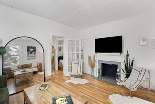 21 Wenham St #1 - Photo 1 of 1
