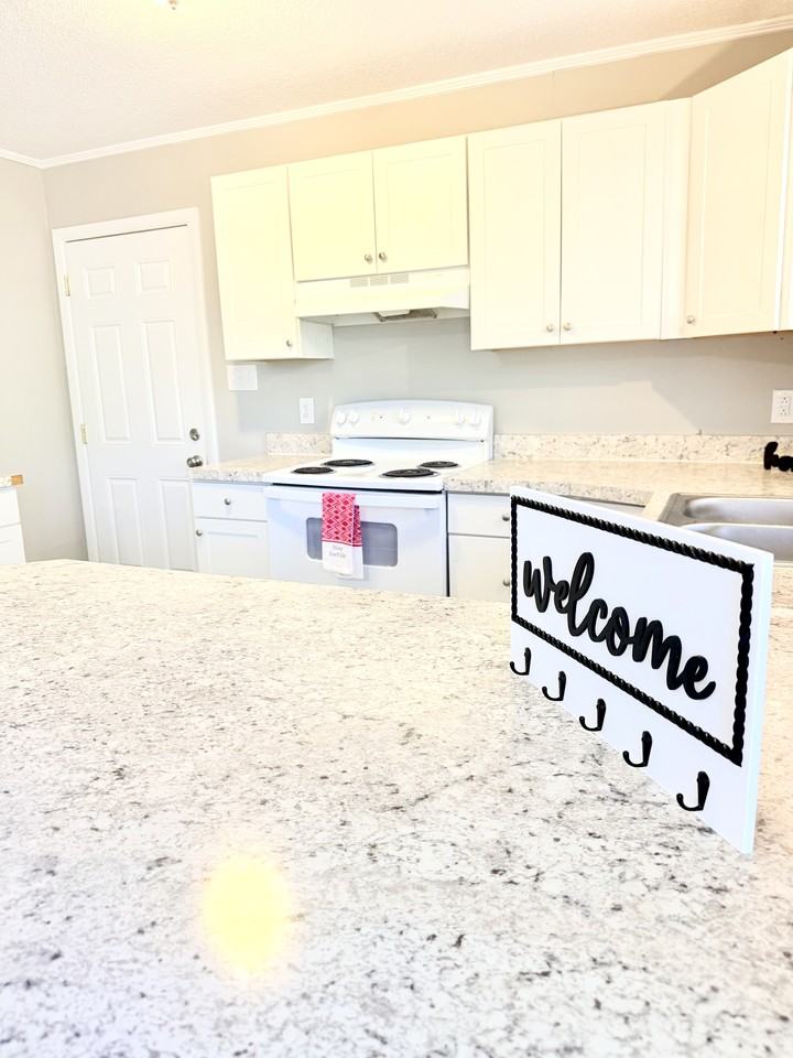 758 Amber Dr - Photo 6 of 17