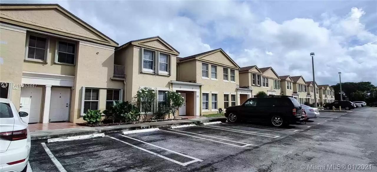 9191 Fontainebleau Blvd - Photo 2 of 12