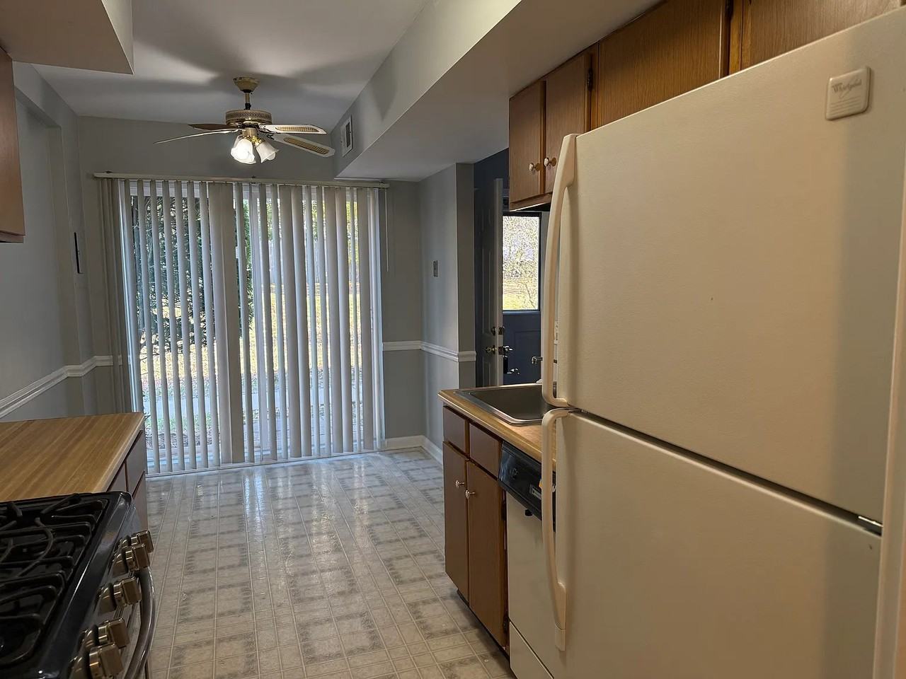 431 Brandywine Ct - Photo 7 of 19