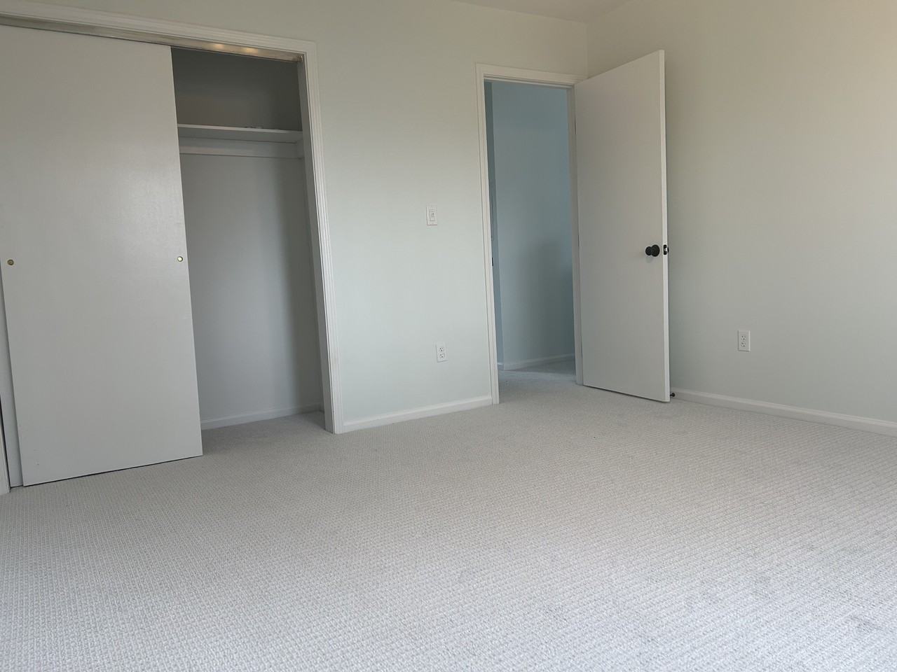 108 Seaside Ave #H - Photo 6 of 9