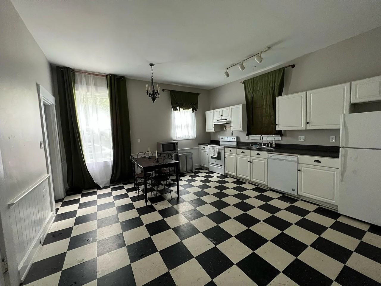 6119 Prentice St #1 - Photo 5 of 7