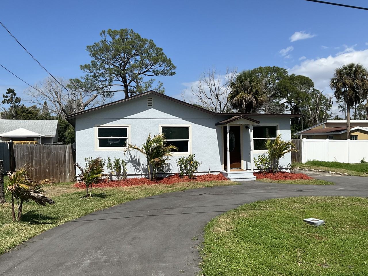 5207 Behms Ct - Photo 2 of 16