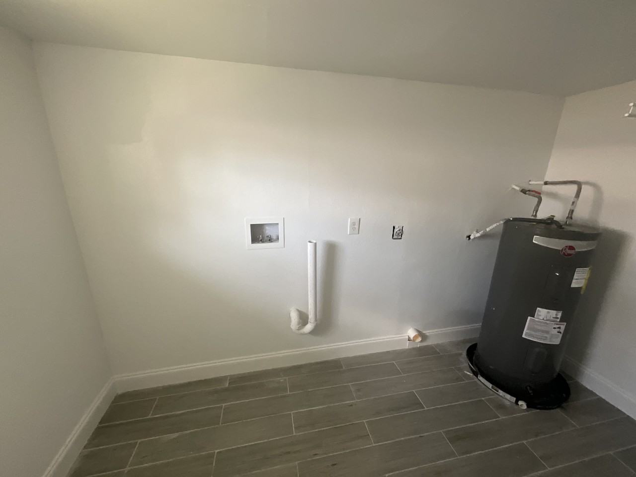 5207 Behms Ct - Photo 5 of 16