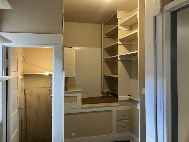 1707 W Mansfield Ave - Photo 5 of 12