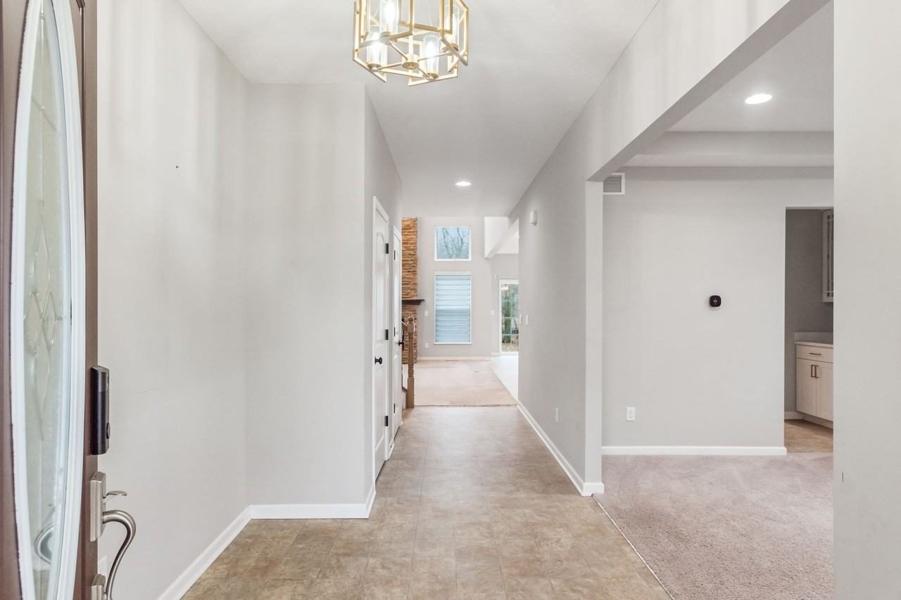 11954 Azalea Way - Photo 5 of 50