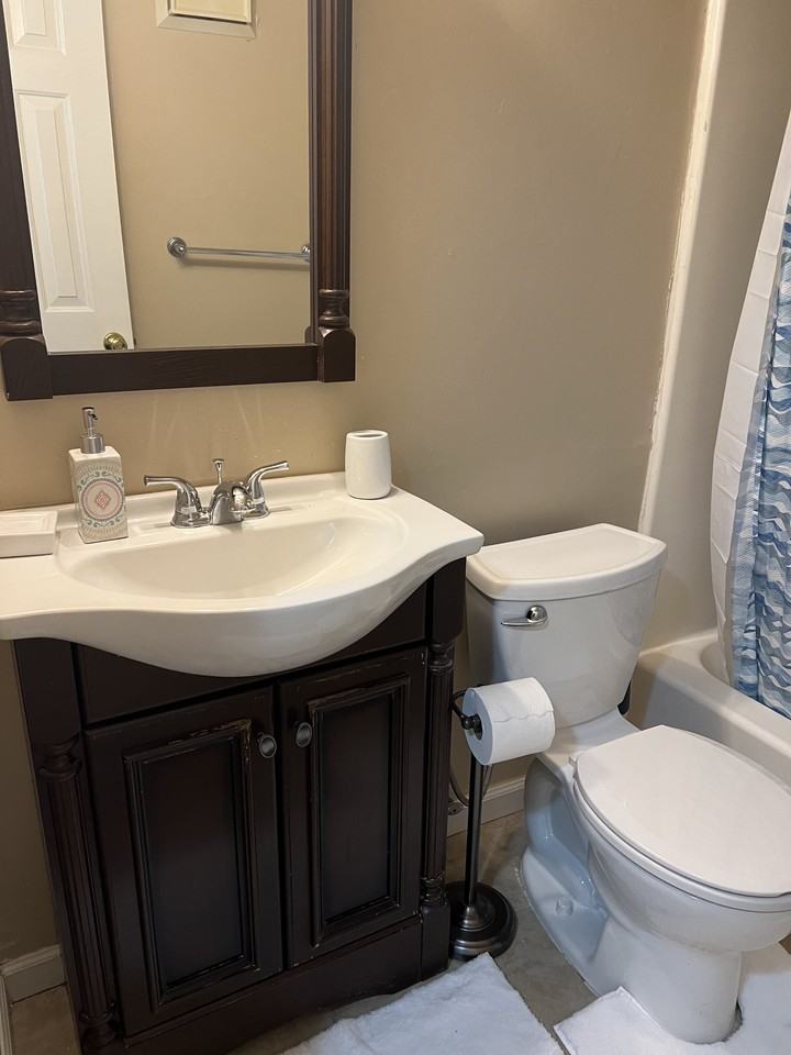 700 Windsong Cir - Photo 6 of 15