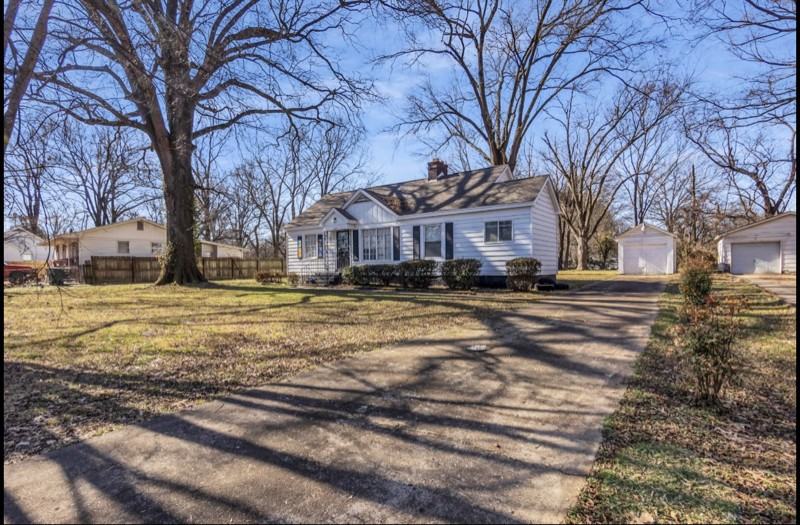 3129 Hillis St - Photo 2 of 18