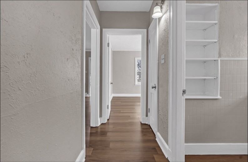 3129 Hillis St - Photo 5 of 18