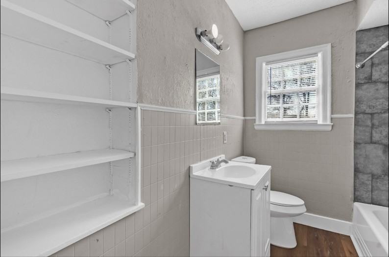 3129 Hillis St - Photo 7 of 18