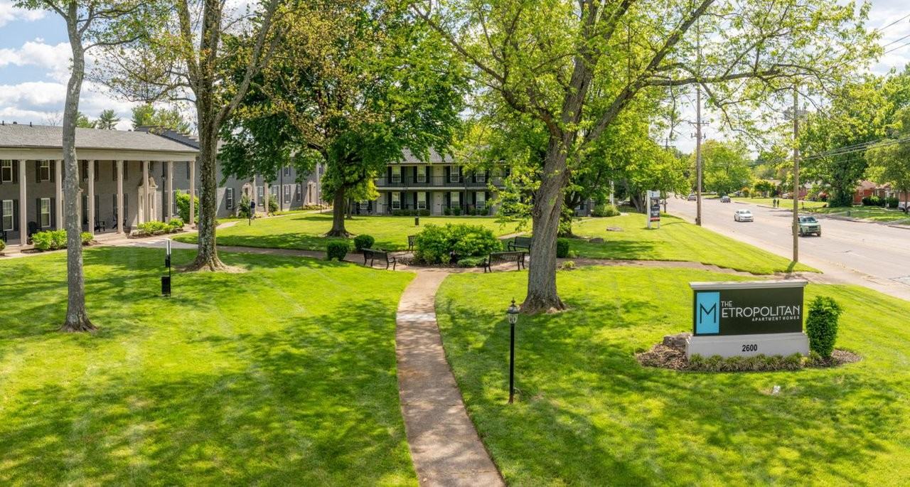 The Metropolitan - Photo 4 of 26