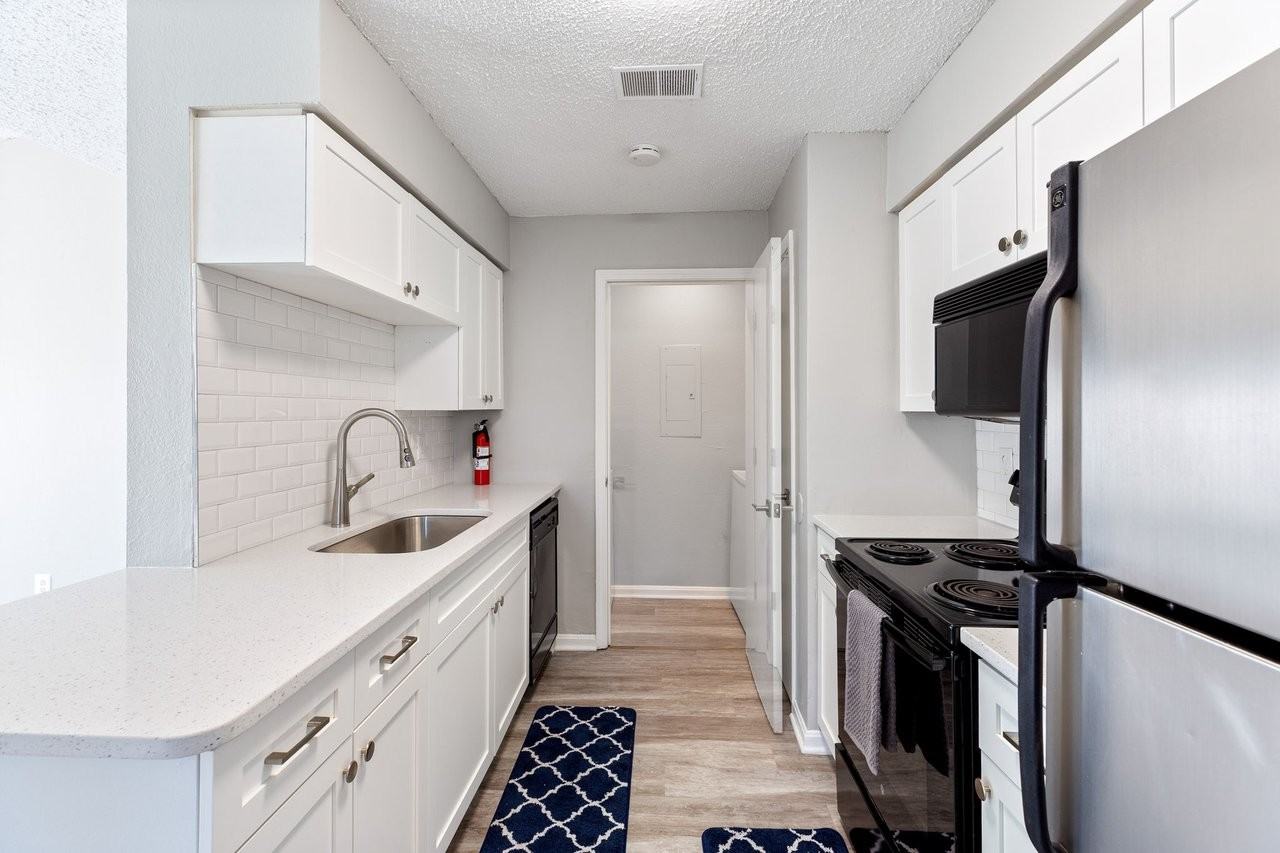 Steeplechase Apartments - Photo 2 of 33