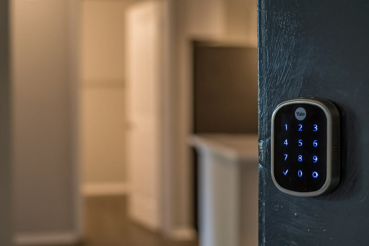 Axial Buckhead - Photo 6 of 29