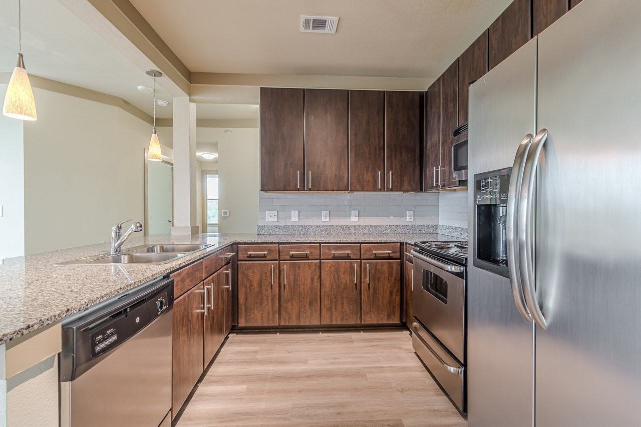 Westover Oaks - Photo 5 of 50