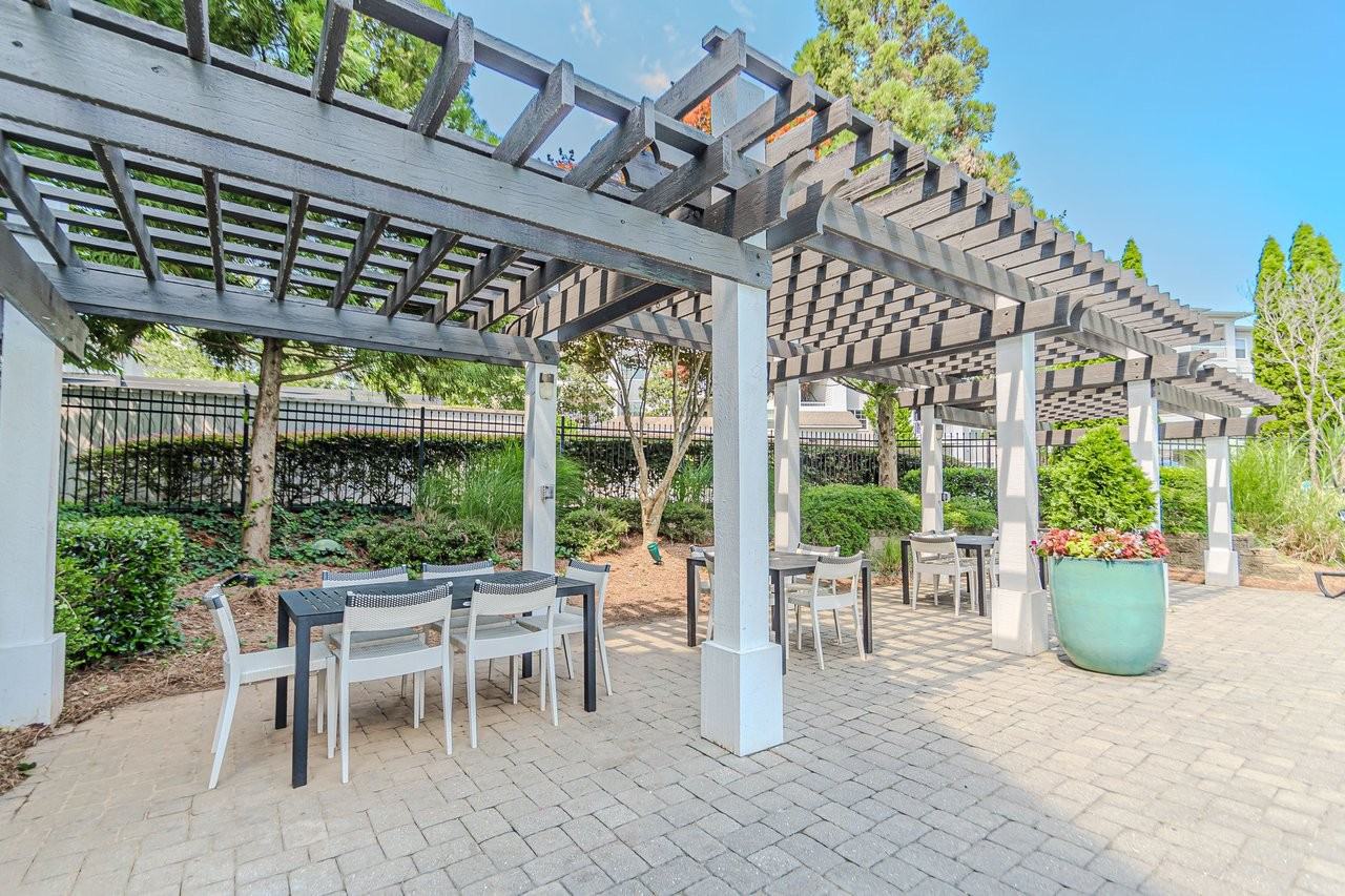 The Maddox - Photo 3 of 47