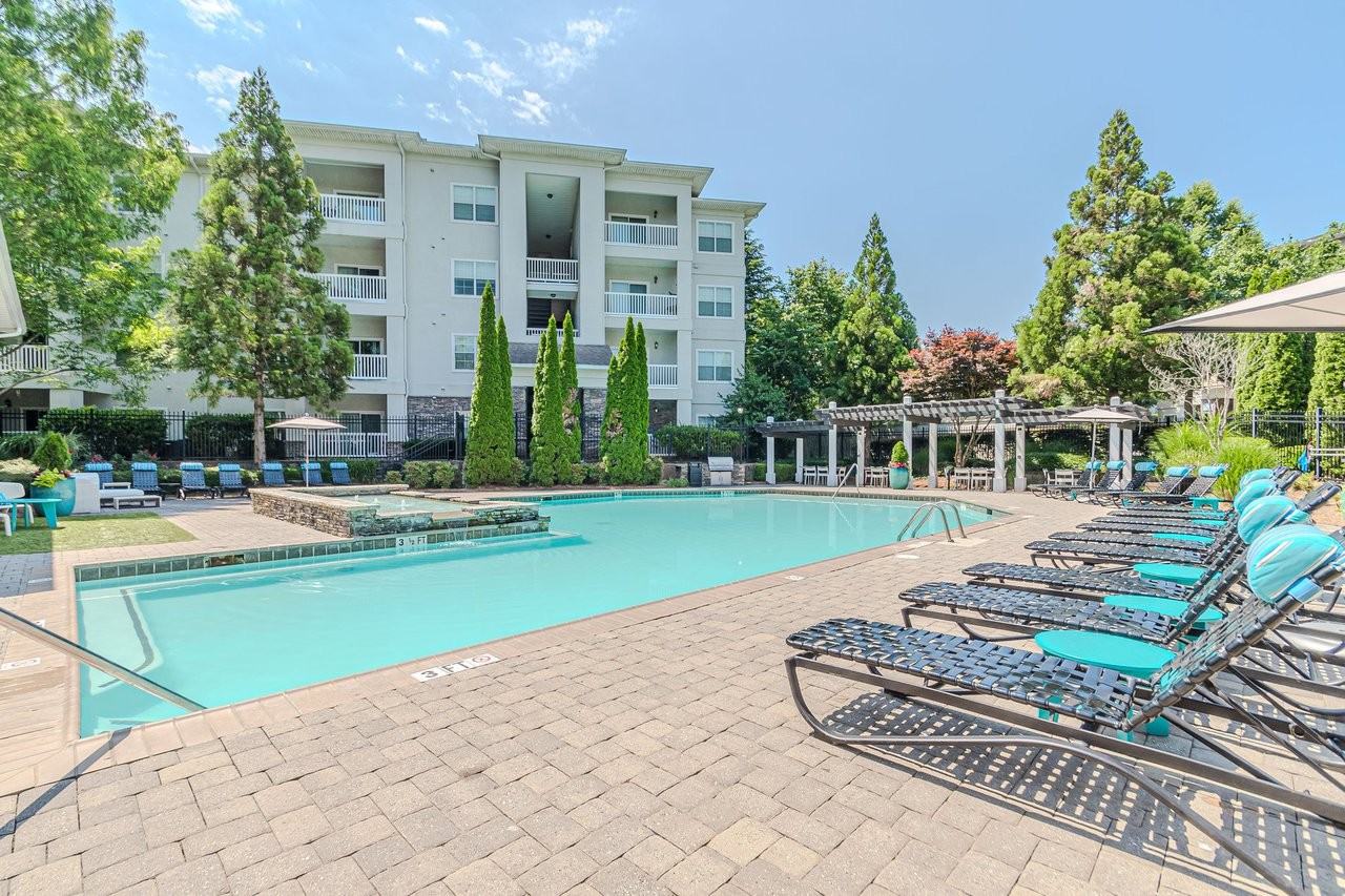 The Maddox - Photo 5 of 47