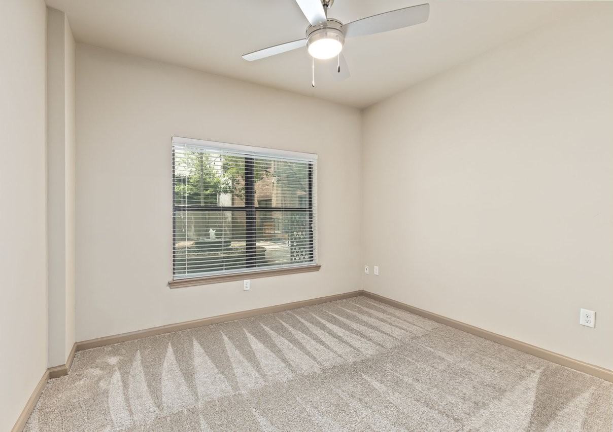 The Phoenix - Photo 6 of 33