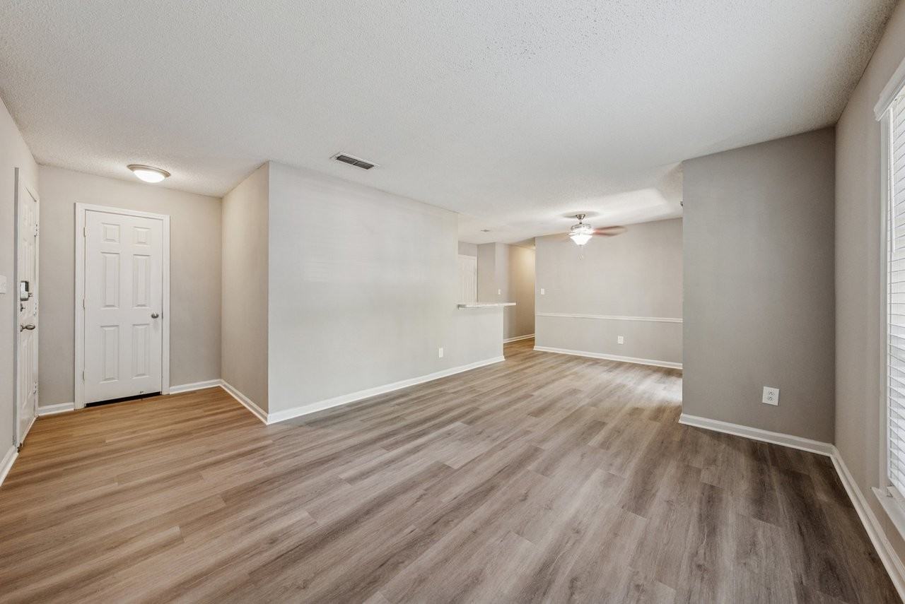 Balmoral Village - Photo 3 of 34