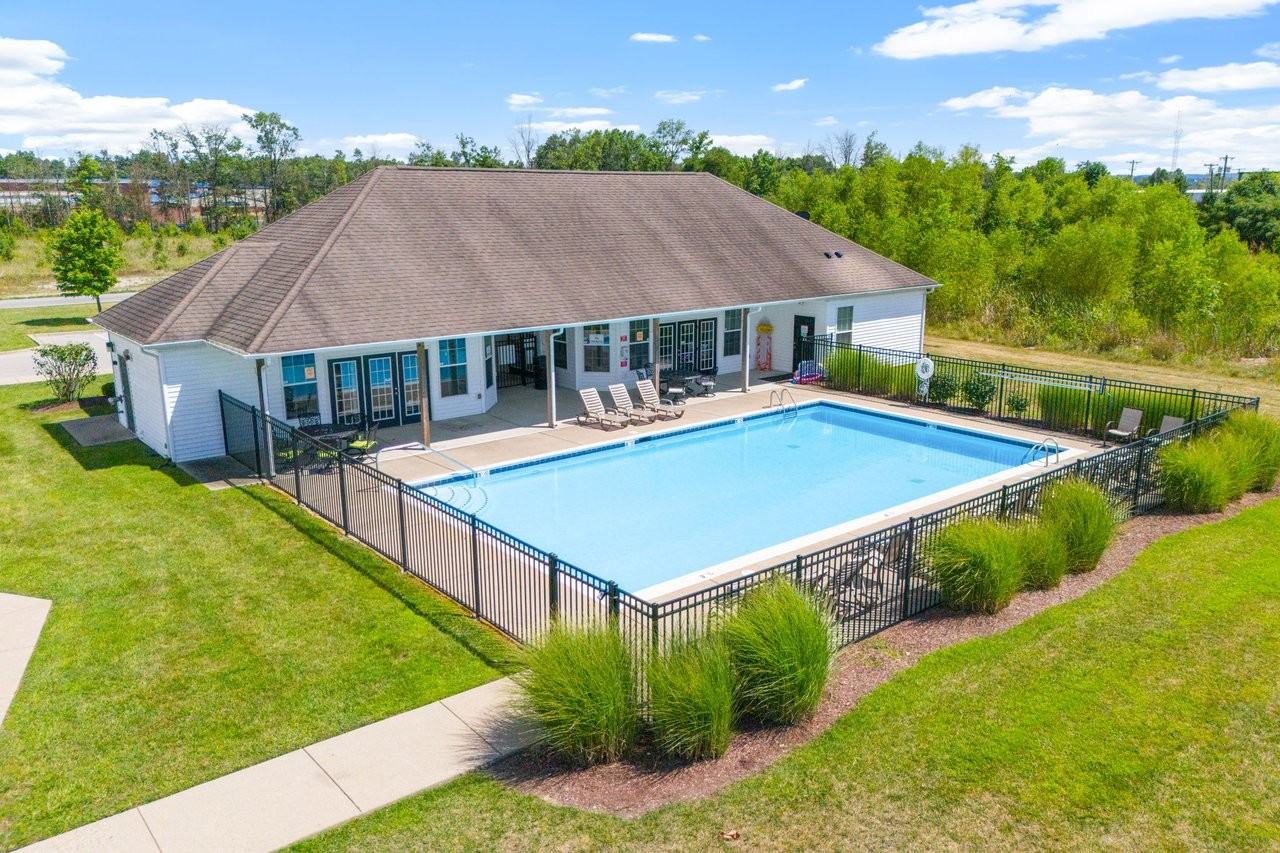 The Reserves of Thomas Glen - Photo 2 of 47