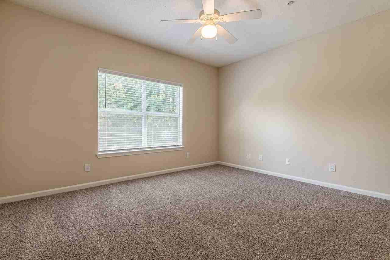 Villas at Newnan Crossing - Photo 6 of 42