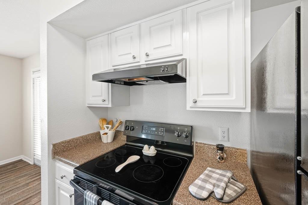 College View Apartments - Photo 2 of 50