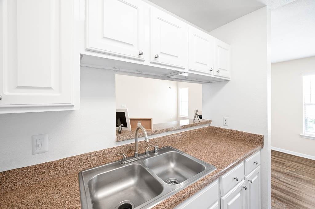 College View Apartments - Photo 3 of 50