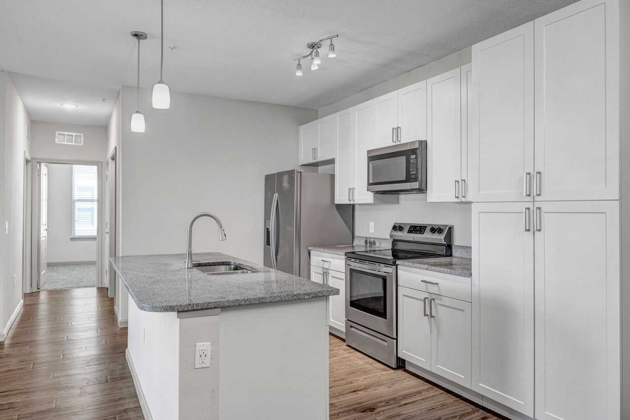 Tomoka Pointe - Photo 4 of 37