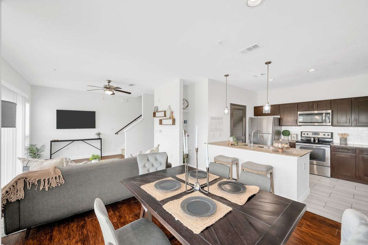 Townhomes at Lake Park - Photo 5 of 50