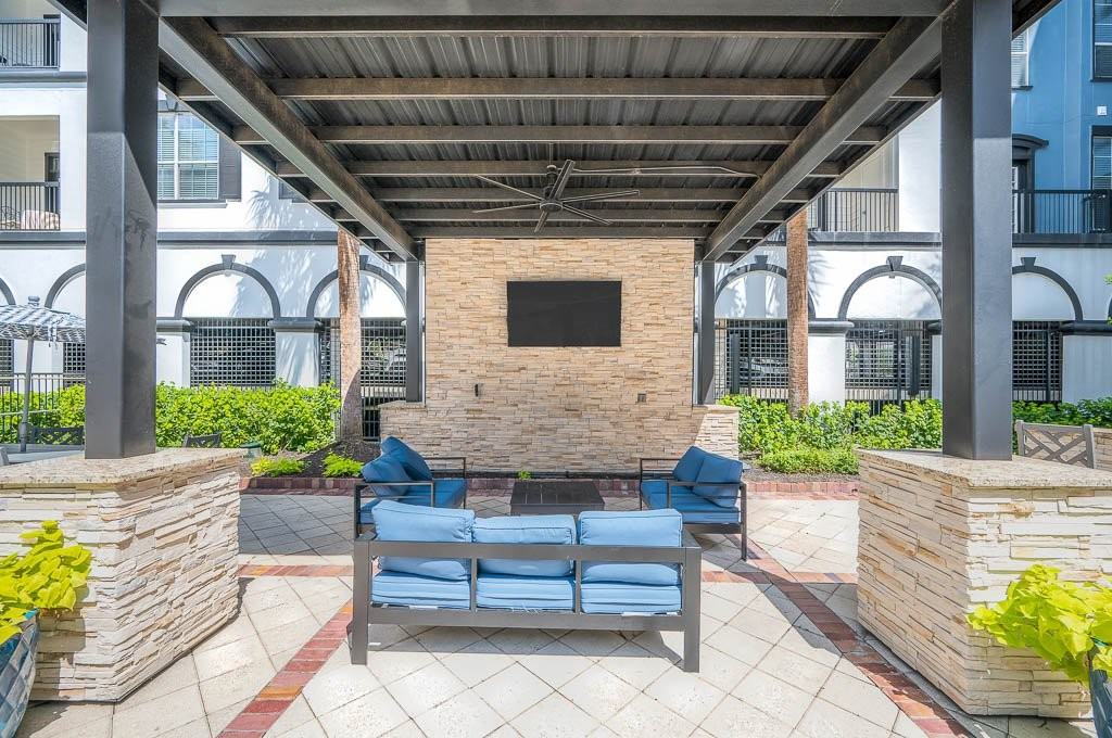 Calais Midtown - Photo 5 of 50