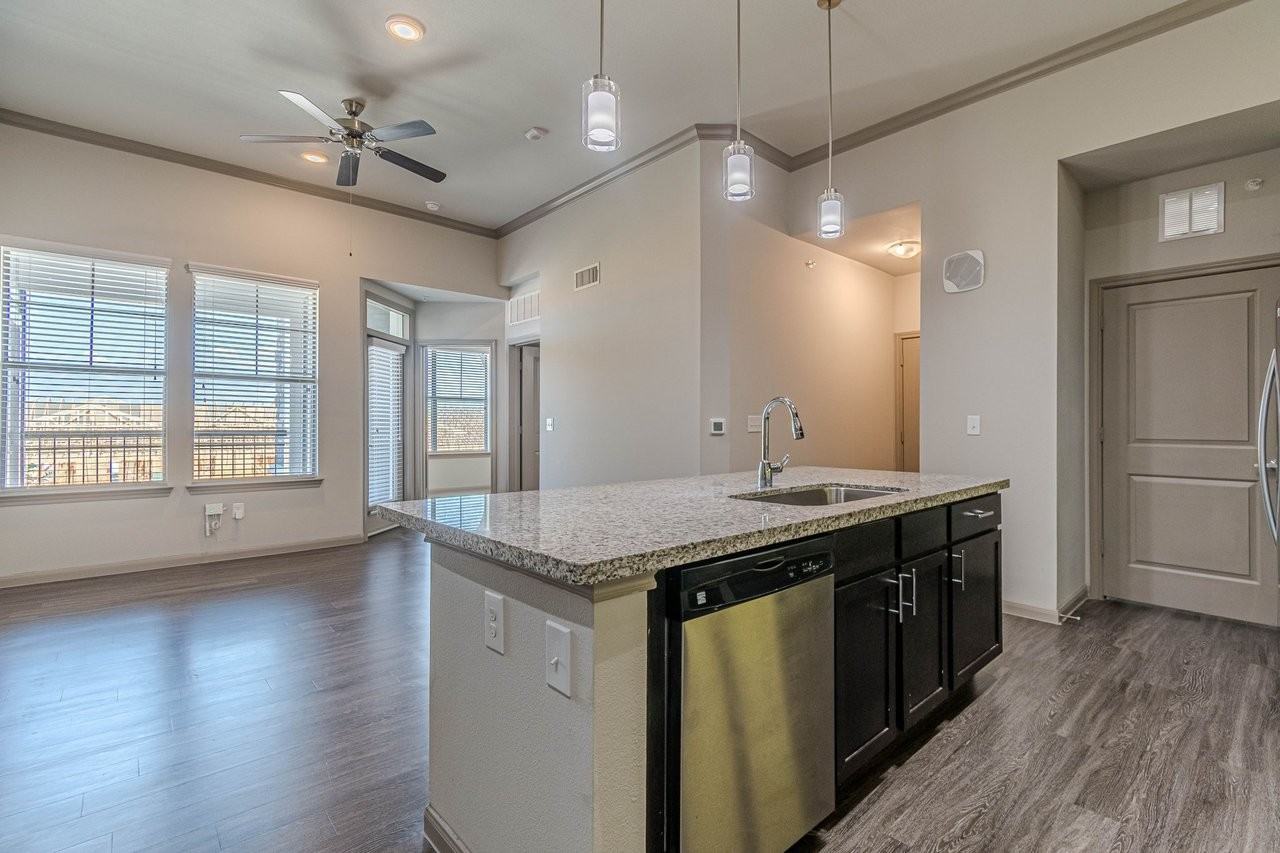 Park on Wurzbach - Photo 3 of 50