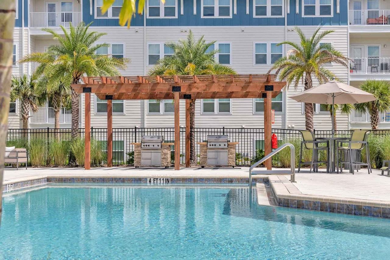 Trevesta Place Apartments - Photo 3 of 50