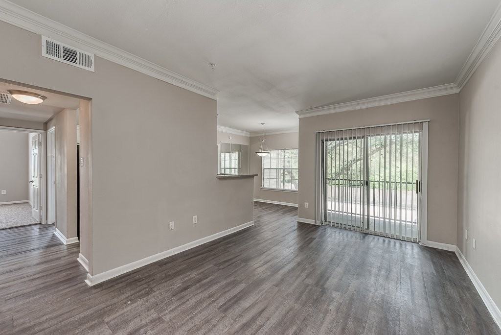 Vinings - Photo 3 of 23