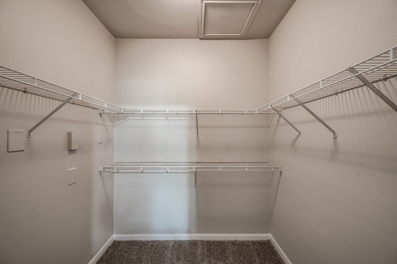 Vinings - Photo 6 of 23