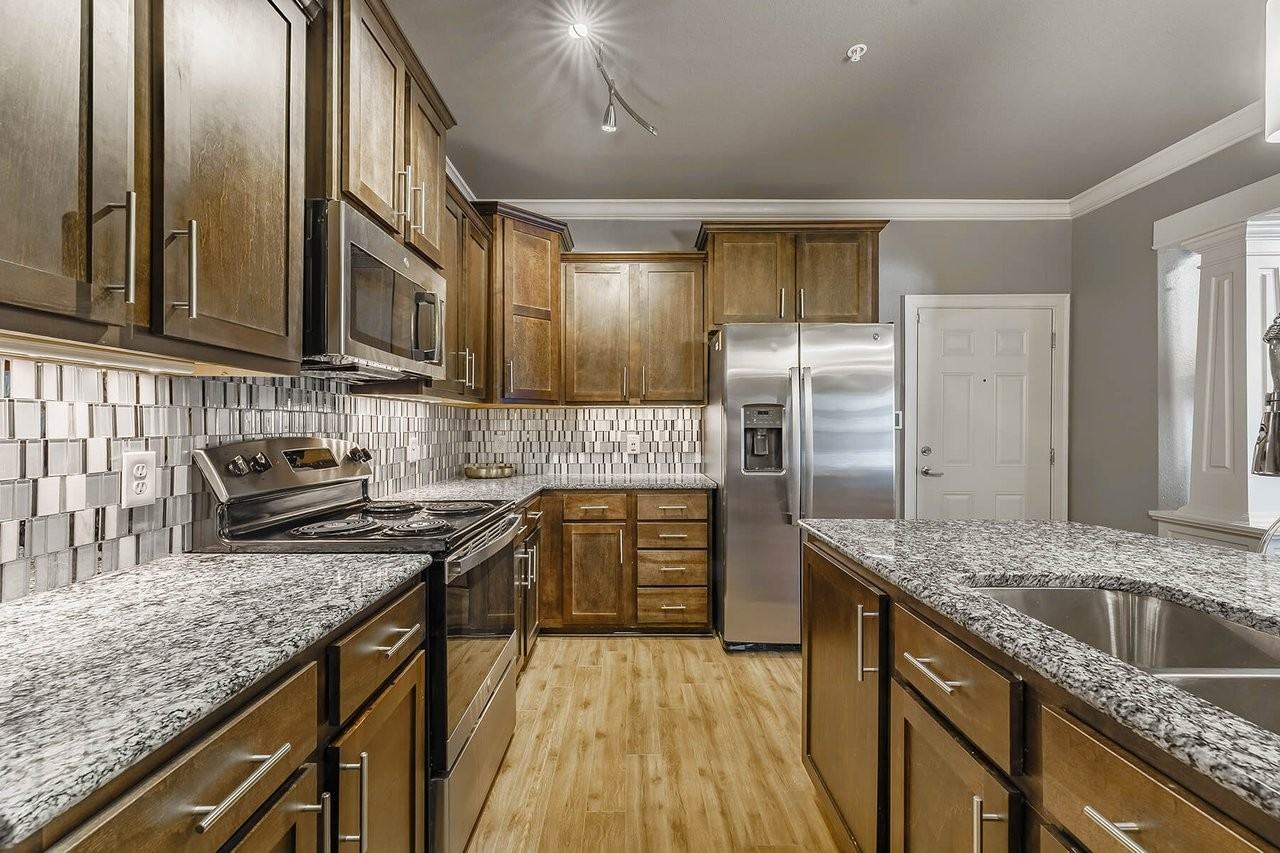 Pointe at Bentonville - Photo 3 of 50