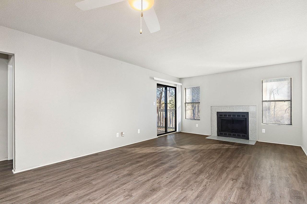 Timberlane Village Apartments - Photo 5 of 38