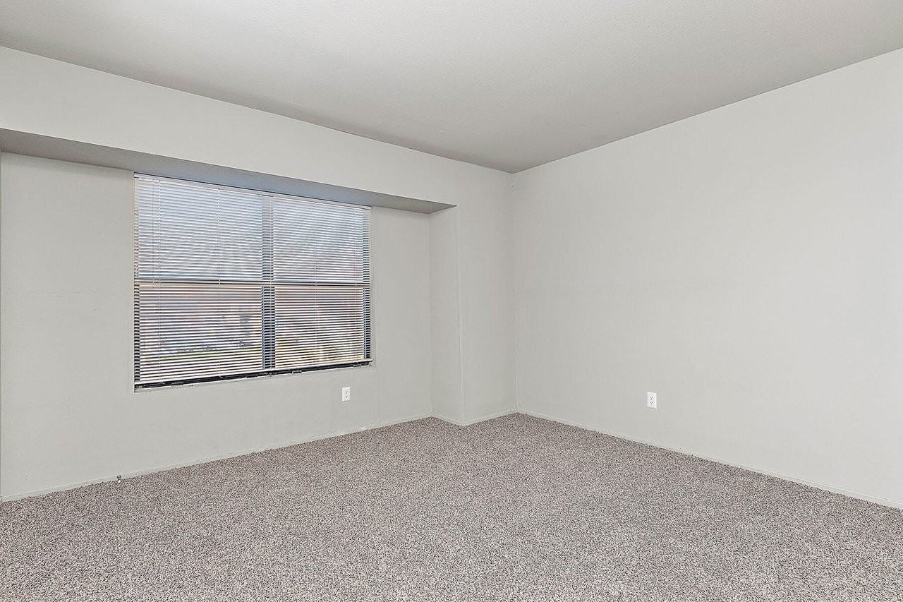 Timberlane Village Apartments - Photo 7 of 38