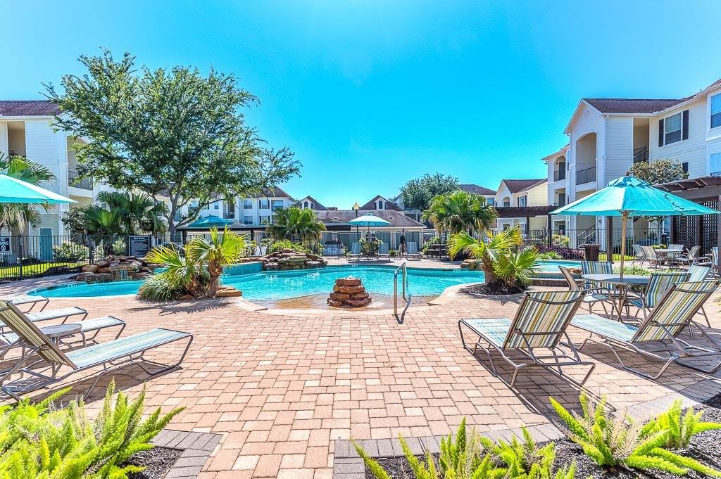 Shadowbrooke - Photo 3 of 25