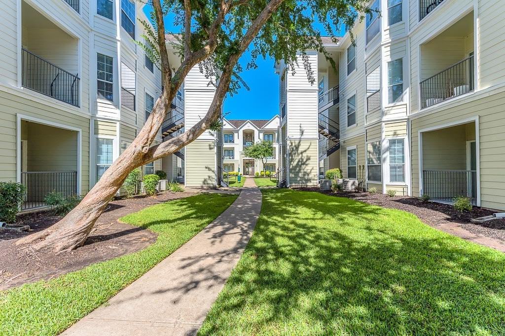 Shadowbrooke - Photo 7 of 25