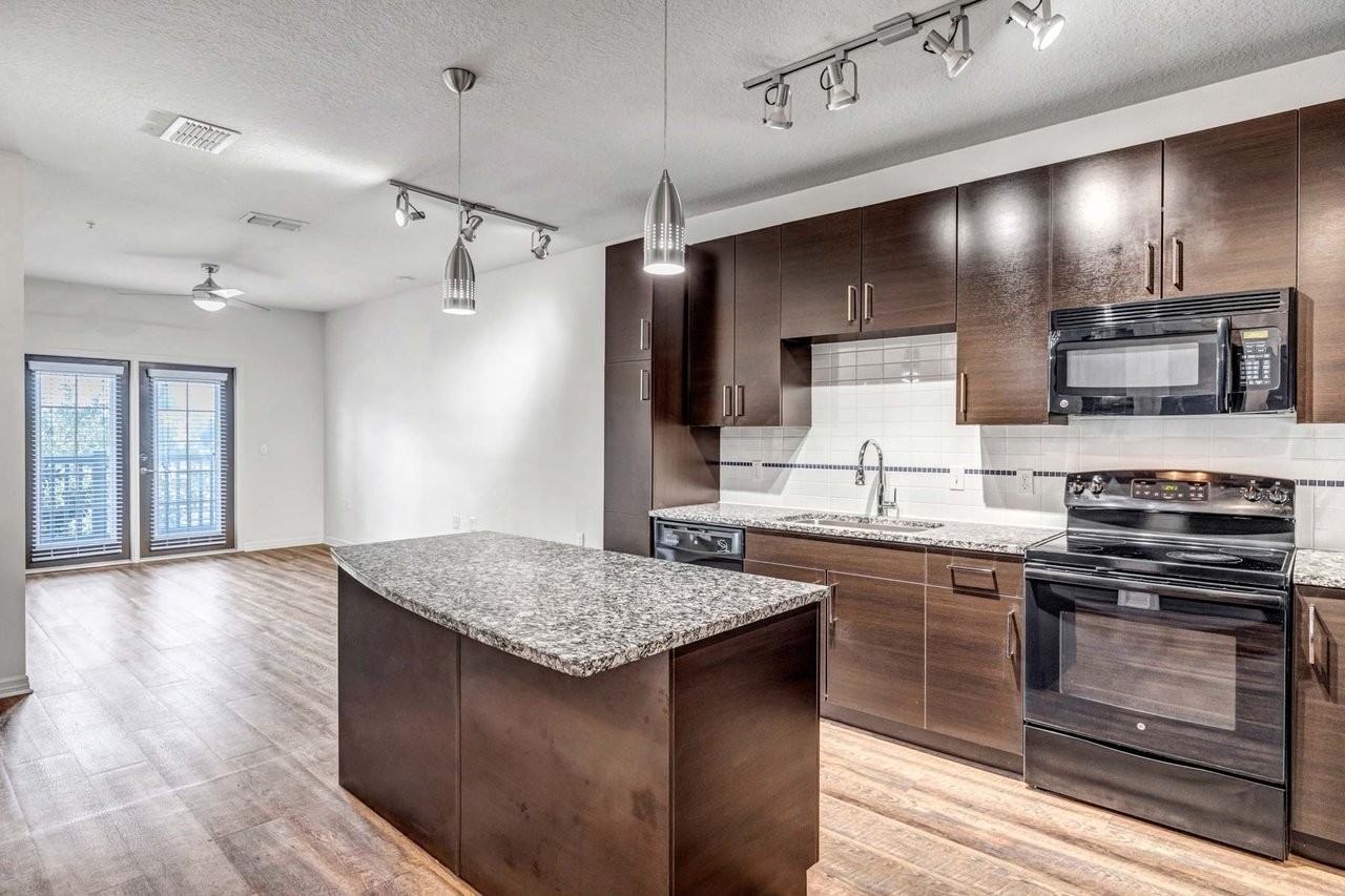 Gateway North - Photo 2 of 28